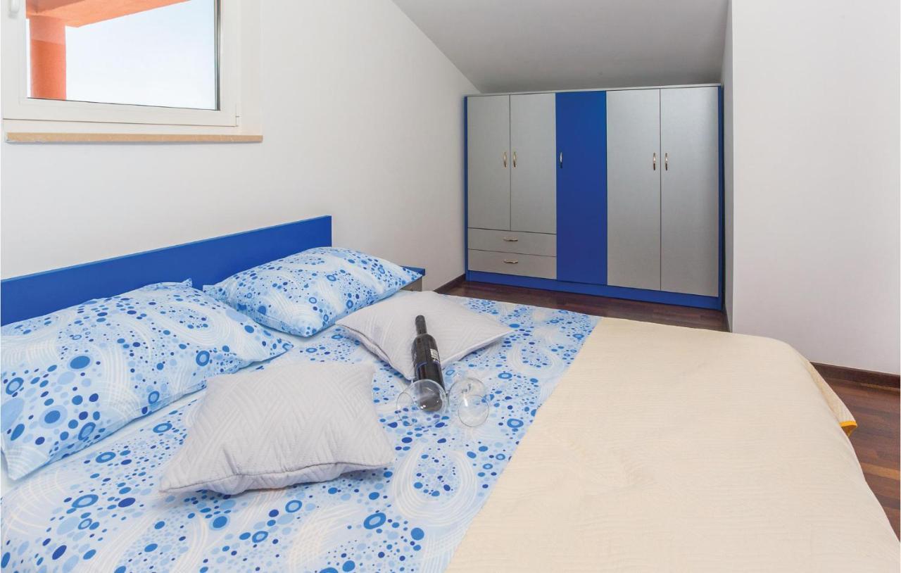 Amazing Apartment In Makarska With Wifi Εξωτερικό φωτογραφία